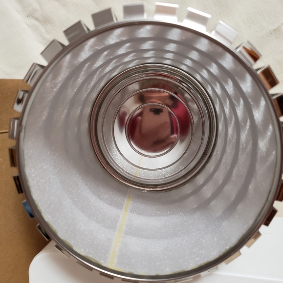 Partylite new enchanted medium size candle holder. - Picture 5 of 6